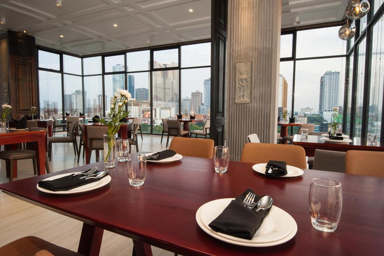 Glow Park Hotel Grand Royal Palace Phnom Penh Exterior photo
